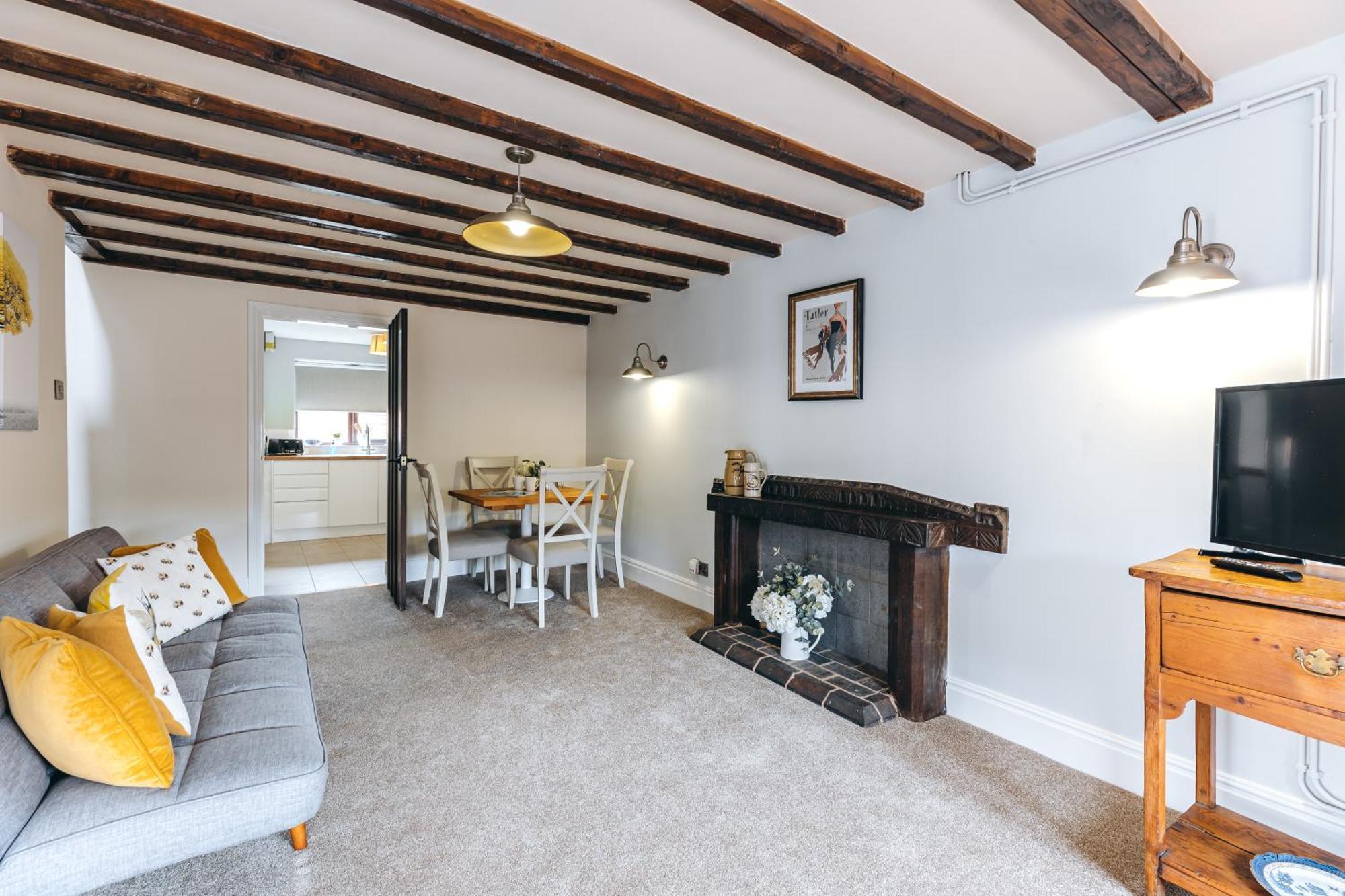 High Grosvenor House With Rose And Heath Cottages Bridgnorth Exteriör bild