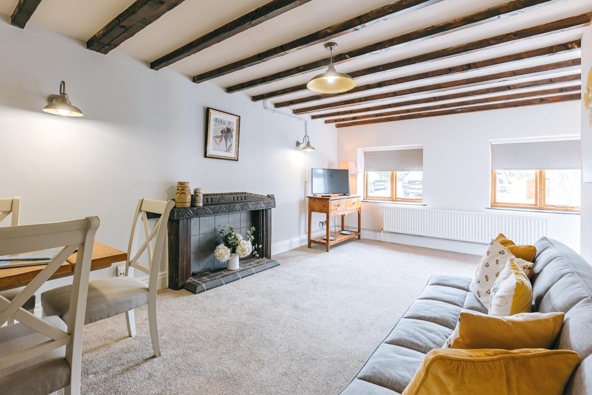 High Grosvenor House With Rose And Heath Cottages Bridgnorth Exteriör bild